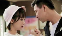 蜜汁炖鱿鱼在线观看全部,甜蜜爱情与电竞梦想的交织之旅